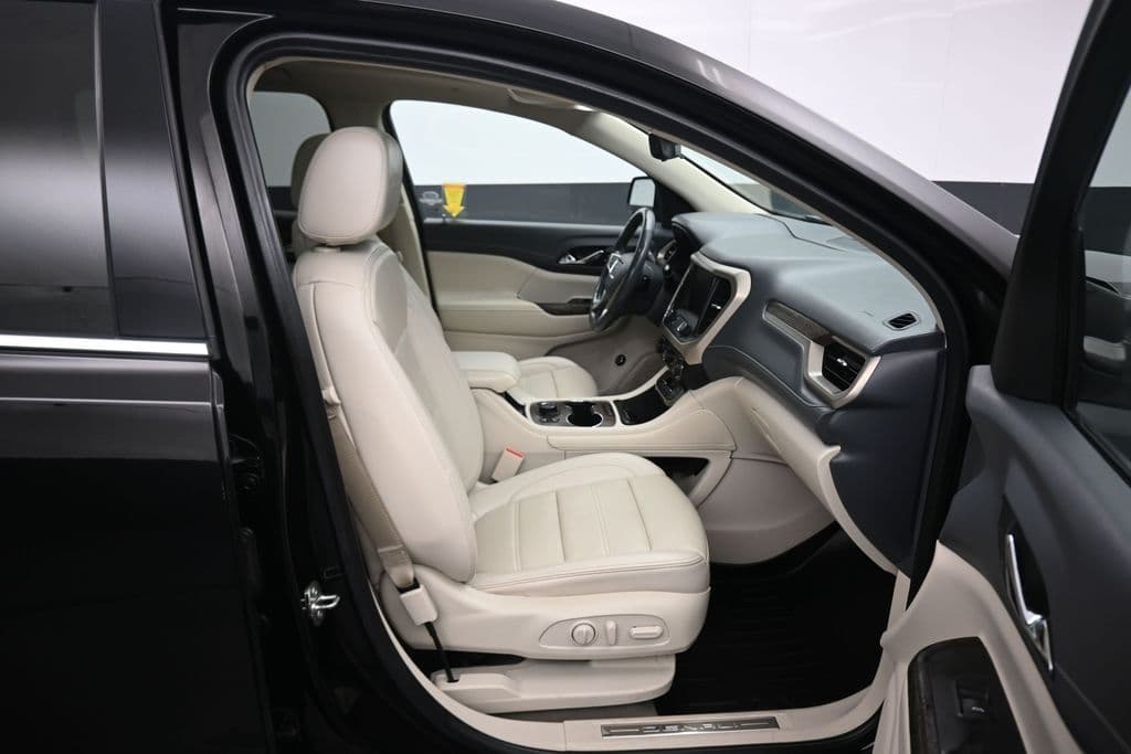 2021 GMC Acadia Denali, photo 62 of 80