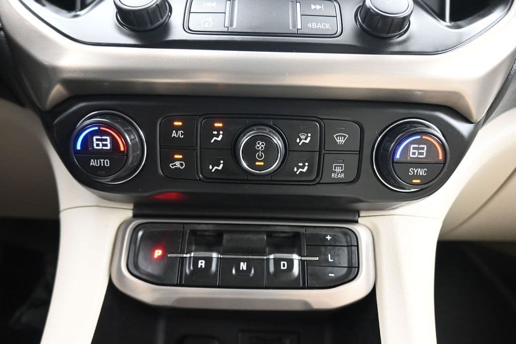 2021 GMC Acadia Denali, photo 29 of 80