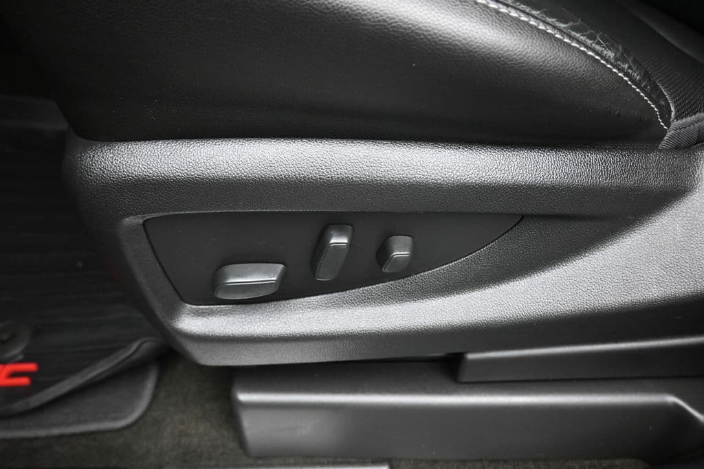 2018 GMC Yukon SLT, photo 13 of 73