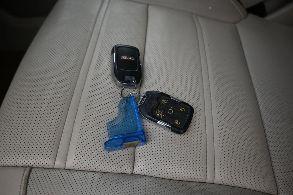 2018 GMC Yukon Denali, photo 65 of 73