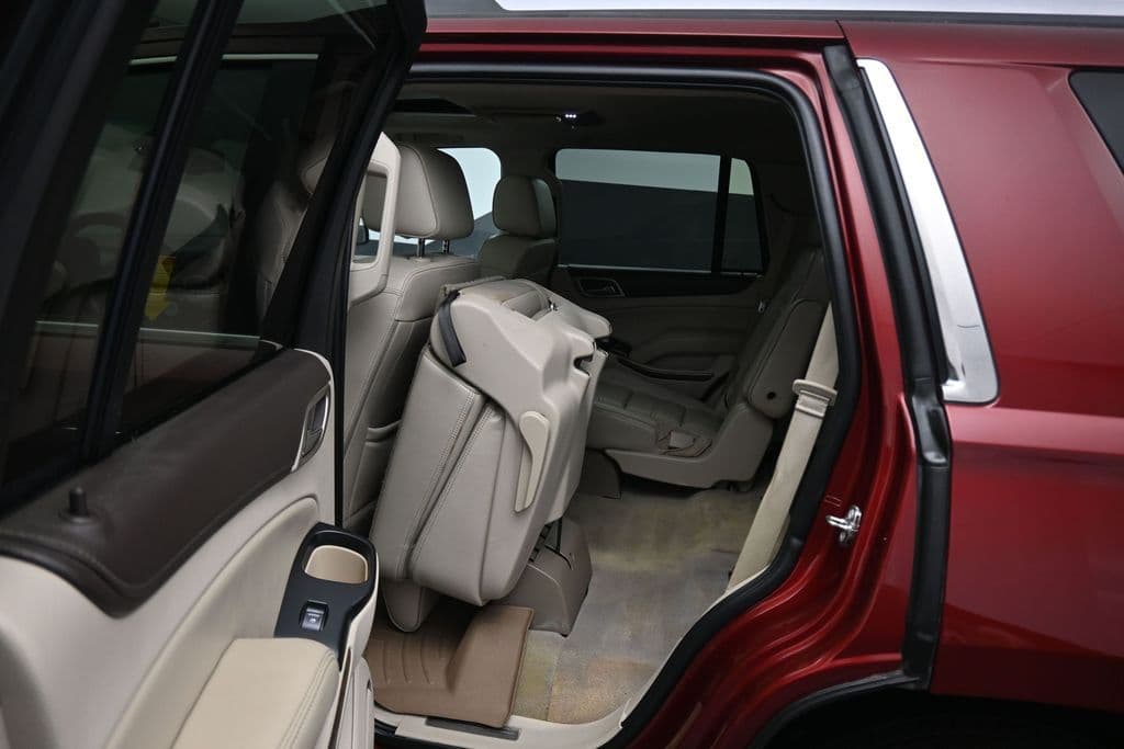 2018 GMC Yukon Denali, photo 38 of 73