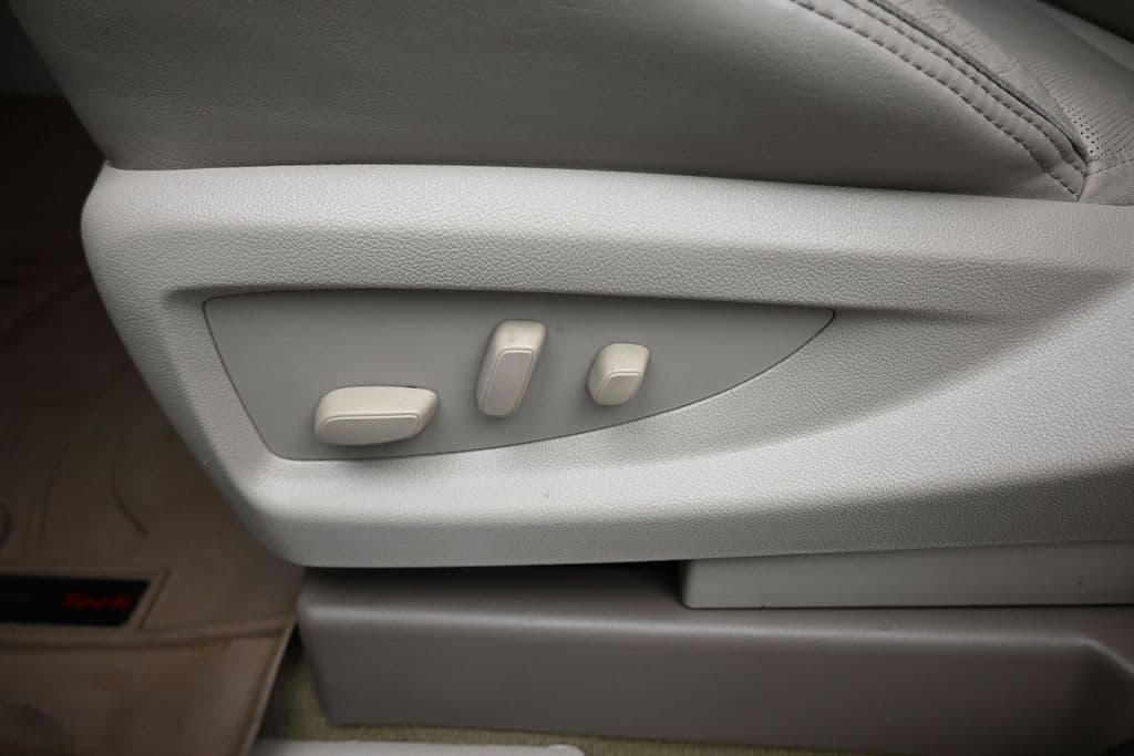 2018 GMC Yukon Denali, photo 13 of 73