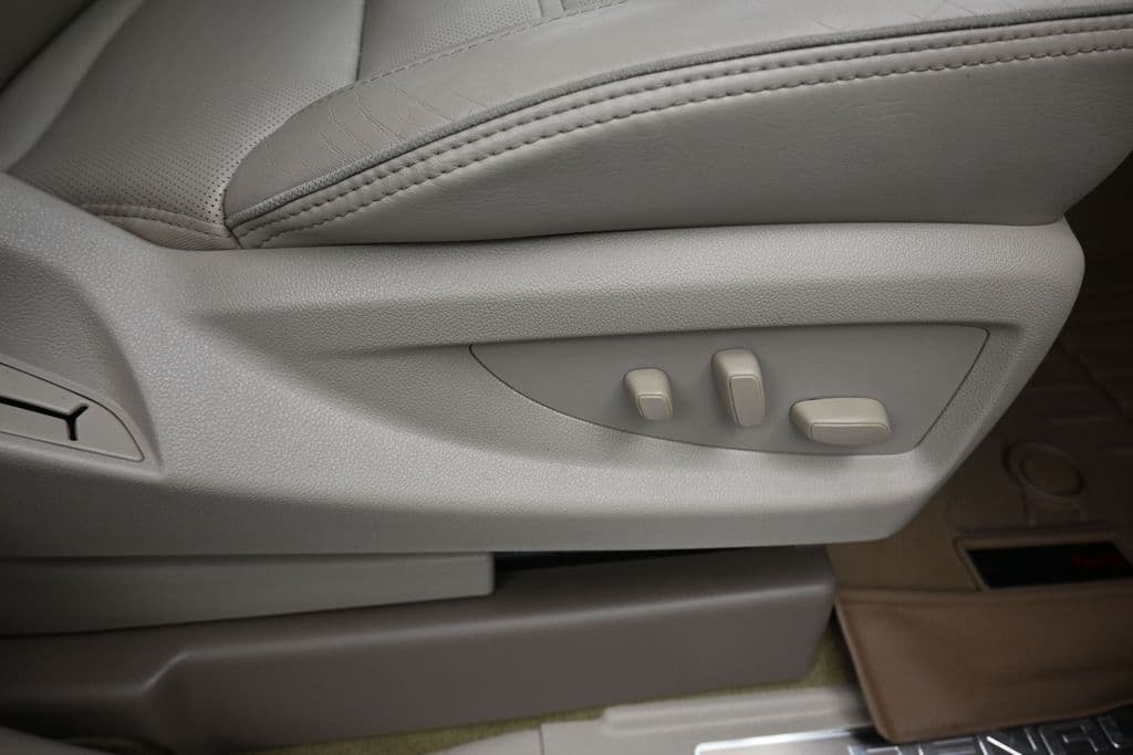 2018 GMC Yukon Denali, photo 54 of 73