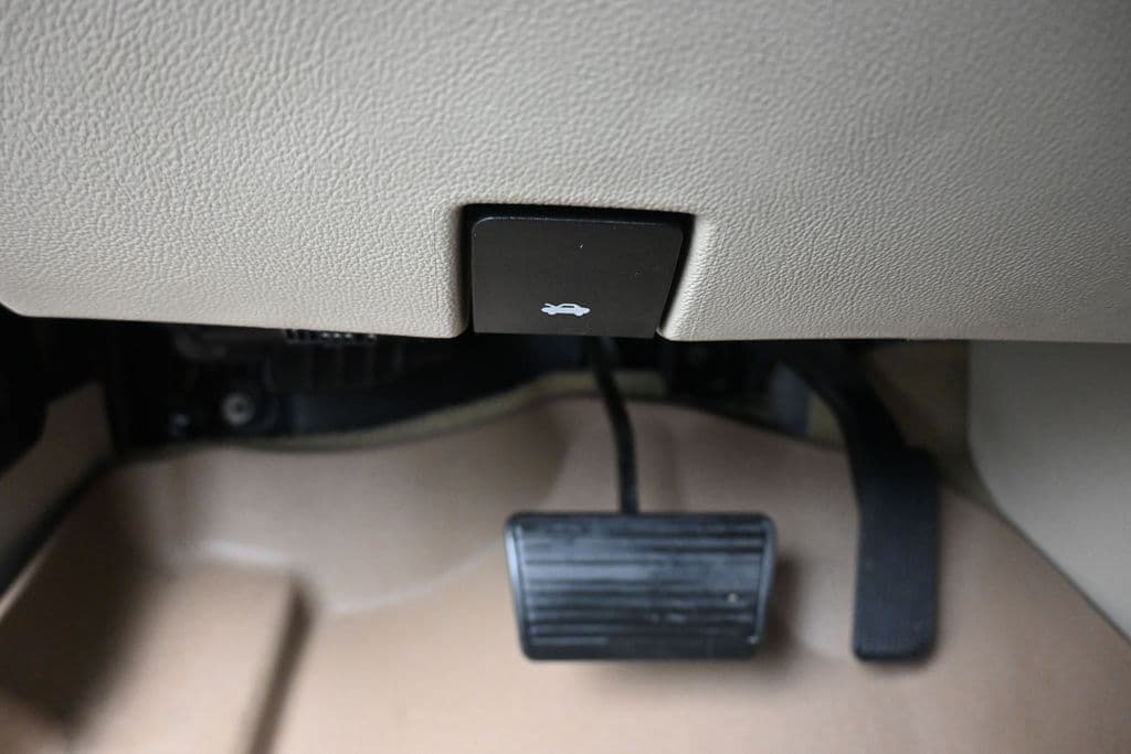 2018 GMC Yukon Denali, photo 30 of 73