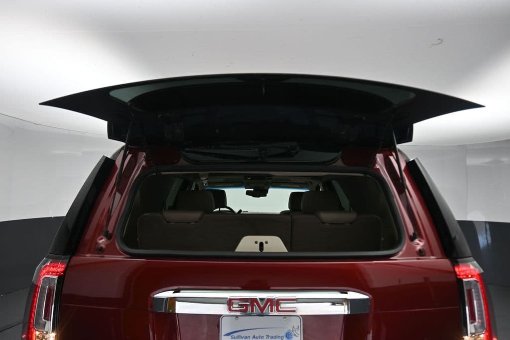 2018 GMC Yukon Denali, photo 56 of 73