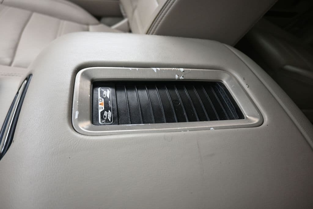 2018 GMC Yukon Denali, photo 24 of 73