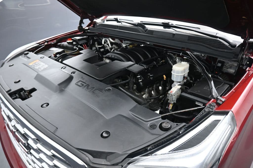 2018 GMC Yukon Denali, photo 63 of 73