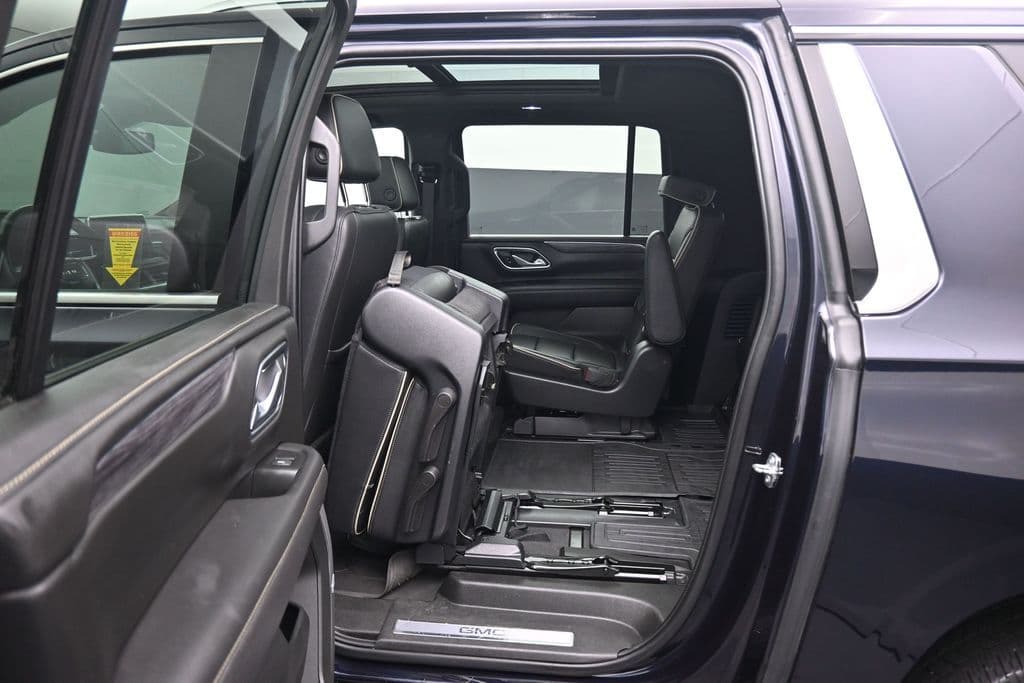 2022 GMC Yukon XL SLT, photo 42 of 81
