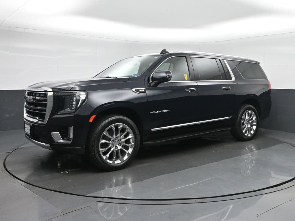 2022 GMC Yukon XL SLT, photo 3 of 81