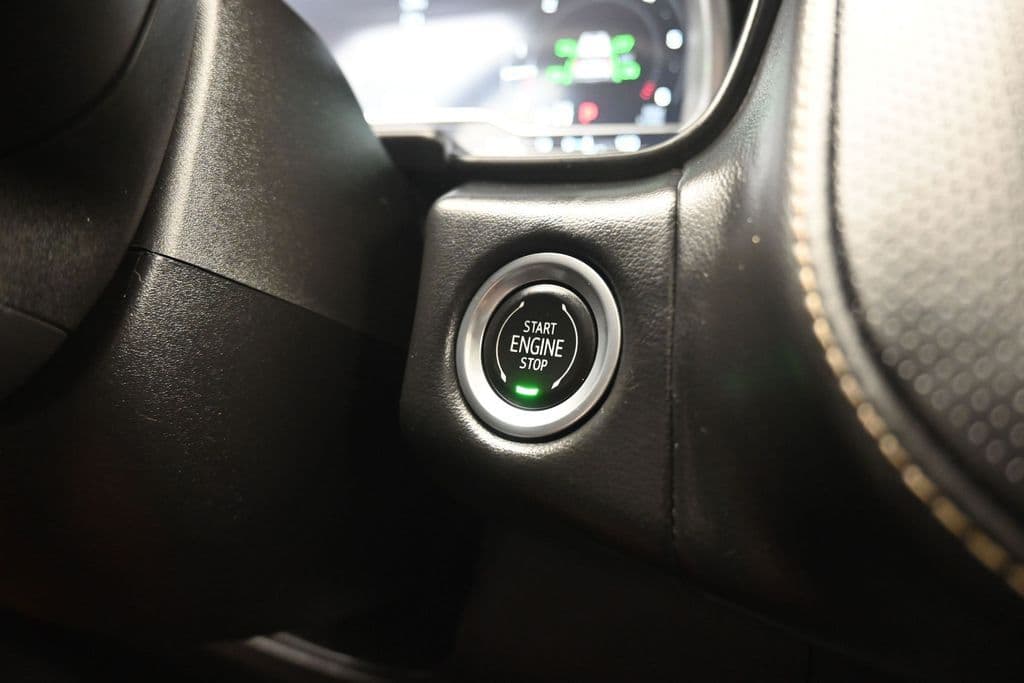 2022 GMC Yukon XL SLT, photo 30 of 81
