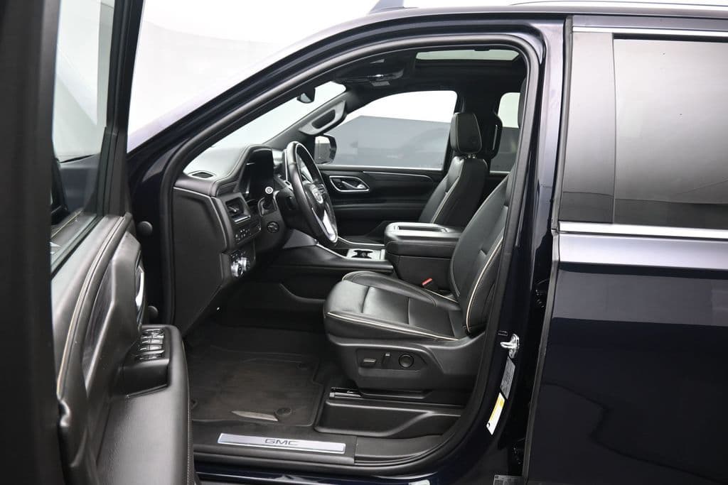 2022 GMC Yukon XL SLT, photo 12 of 81