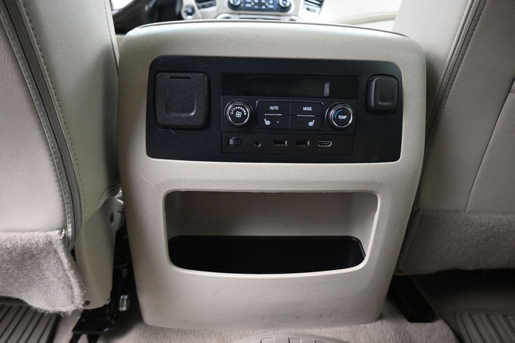2019 GMC Yukon XL Denali, photo 36 of 74