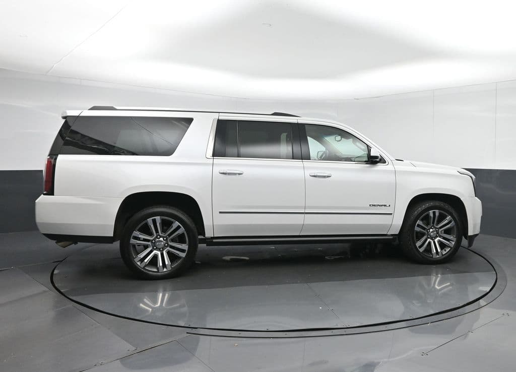 2019 GMC Yukon XL Denali, photo 8 of 74