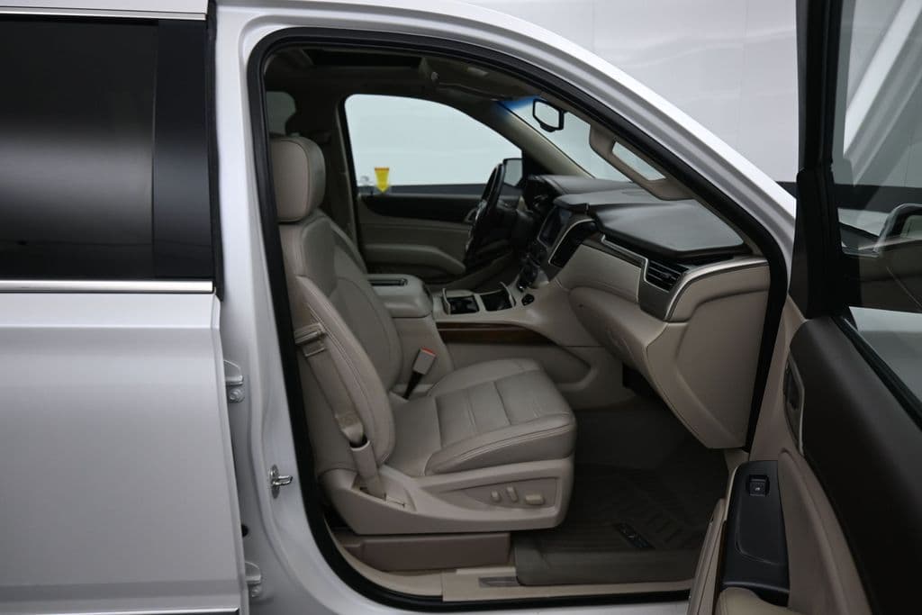 2019 GMC Yukon XL Denali, photo 54 of 74