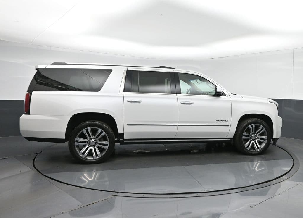 2019 GMC Yukon XL Denali, photo 8 of 74