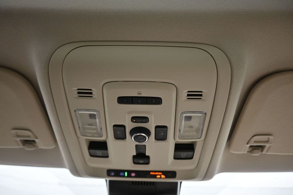 2023 GMC Yukon XL Denali, photo 32 of 80