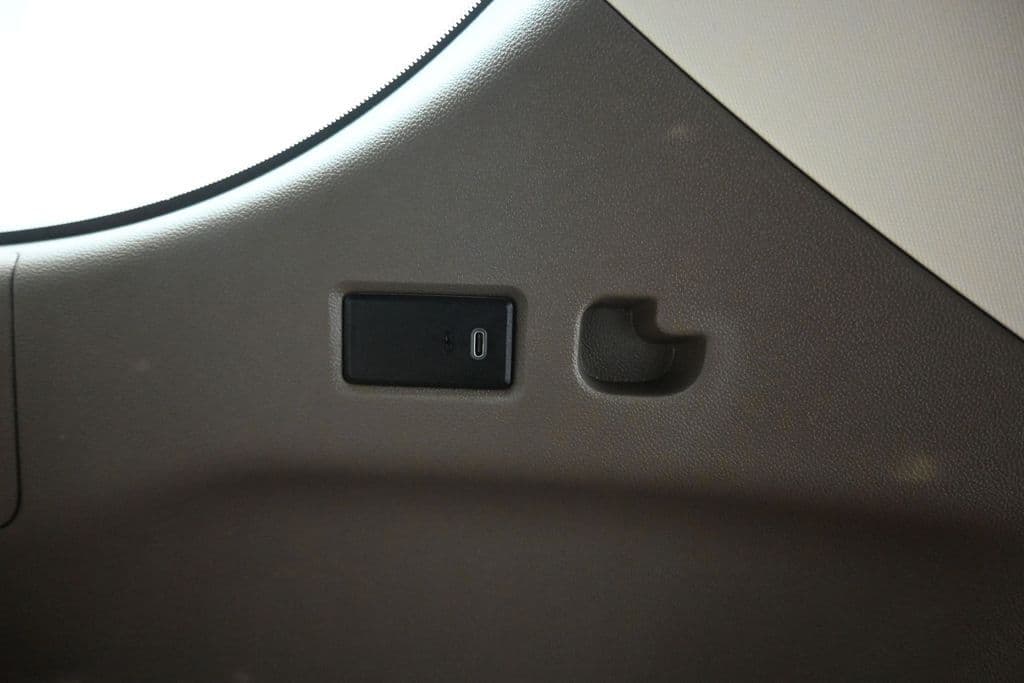 2023 GMC Yukon XL Denali, photo 46 of 80