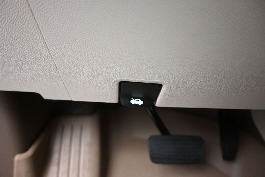 2023 GMC Yukon XL Denali, photo 34 of 80
