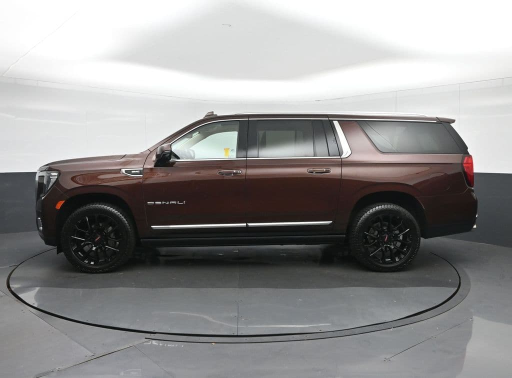 2023 GMC Yukon XL Denali, photo 4 of 80
