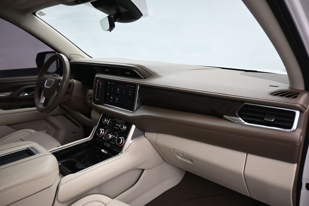 2023 GMC Yukon XL Denali, photo 64 of 83