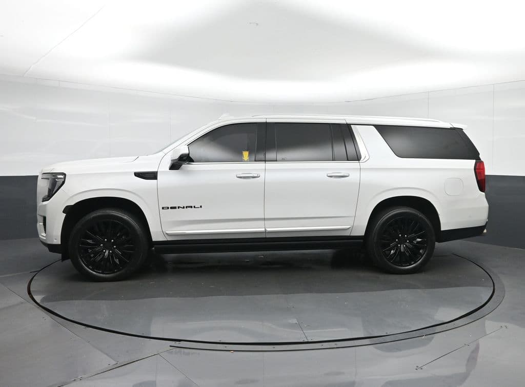 2023 GMC Yukon XL Denali, photo 4 of 83
