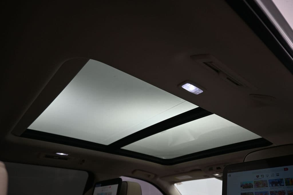 2023 GMC Yukon XL Denali, photo 59 of 83