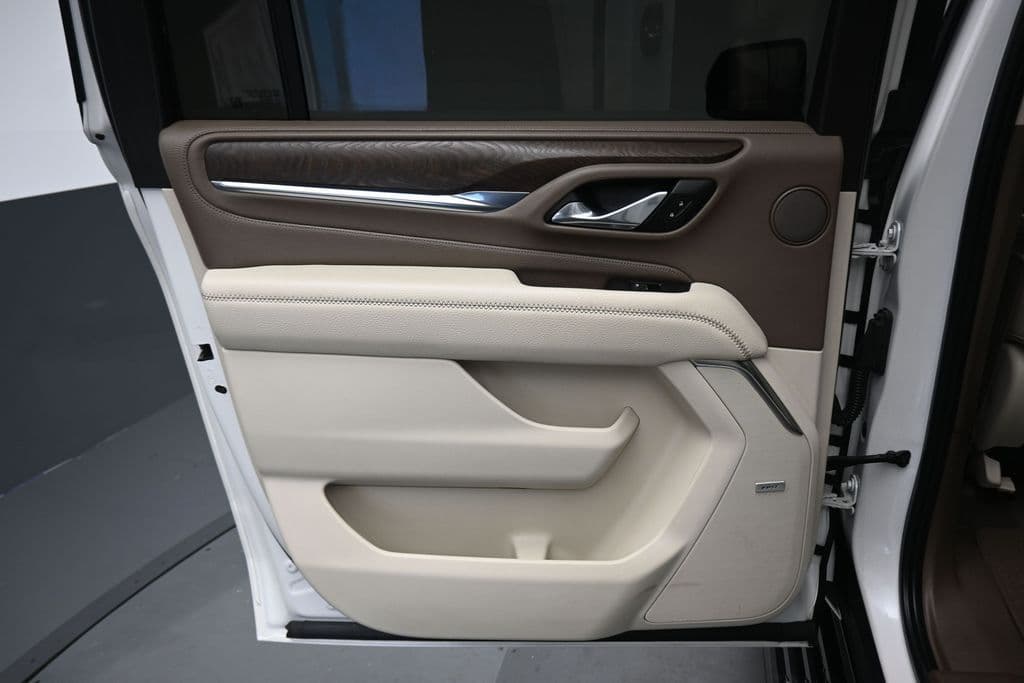 2023 GMC Yukon XL Denali, photo 35 of 83