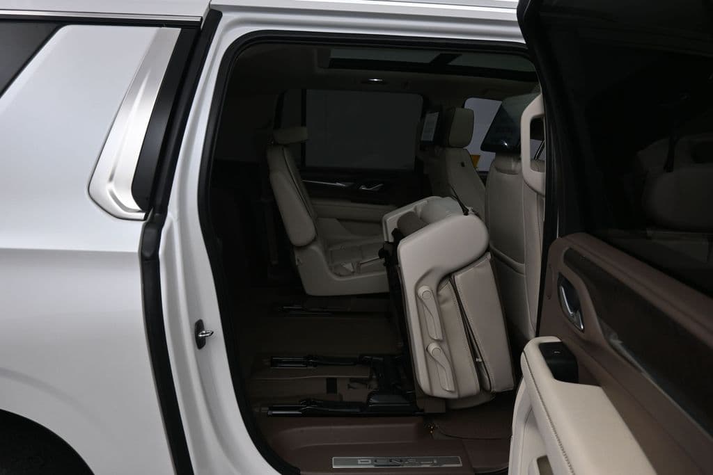 2023 GMC Yukon XL Denali, photo 55 of 83