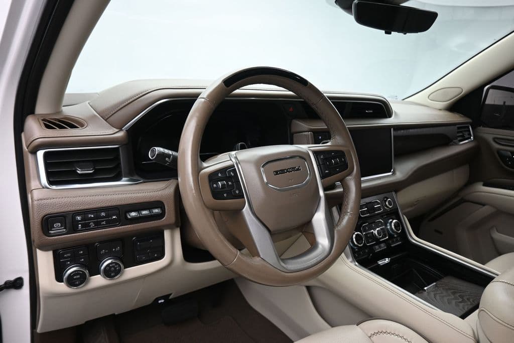 2023 GMC Yukon XL Denali, photo 14 of 83
