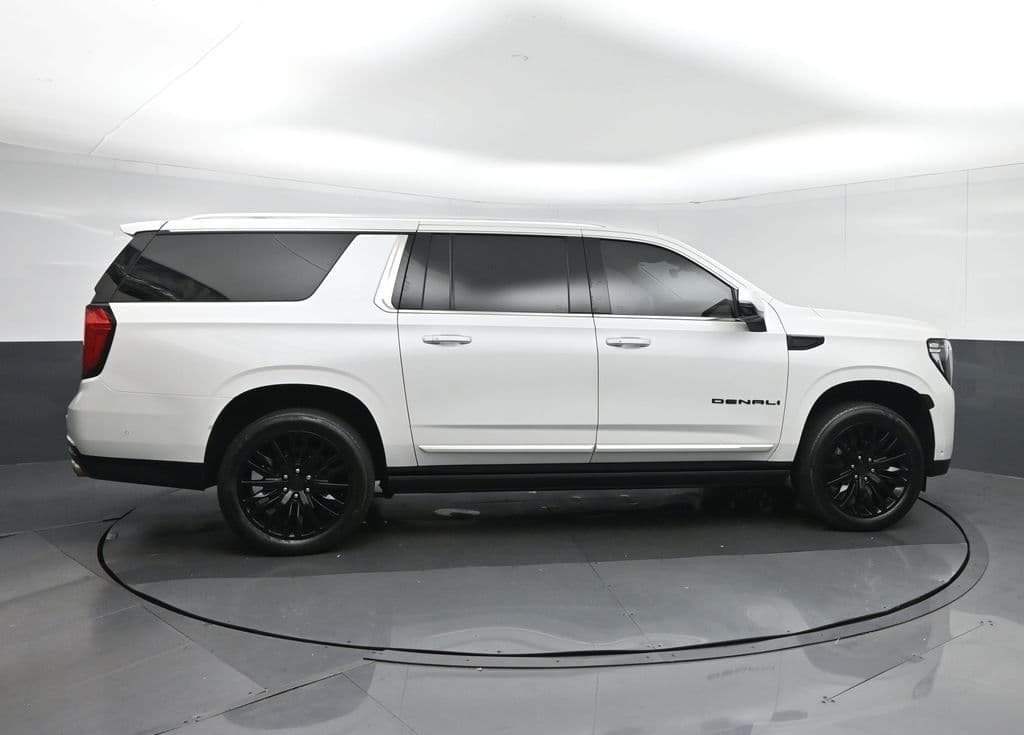 2023 GMC Yukon XL Denali, photo 8 of 83