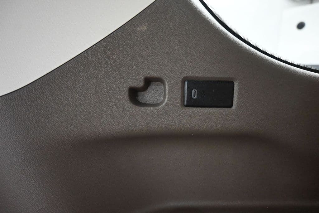 2023 GMC Yukon XL Denali, photo 48 of 83