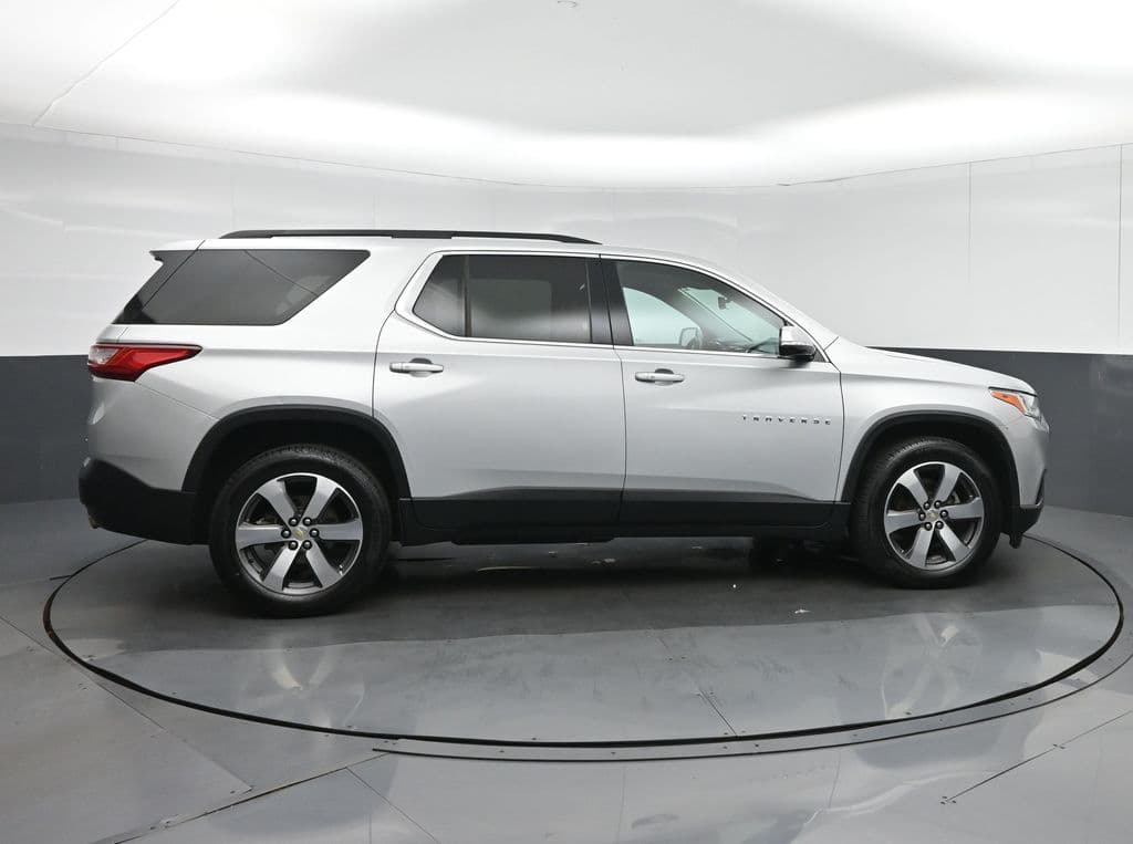 2019 Chevrolet Traverse 3LT, photo 8 of 71