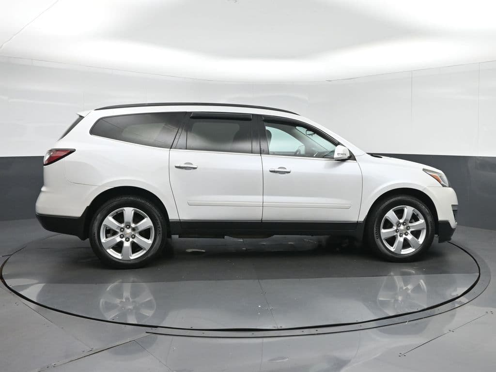 2017 Chevrolet Traverse LT 1LT, photo 8 of 66