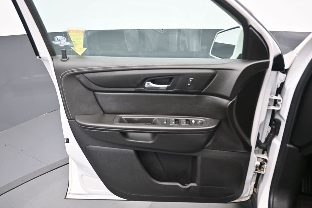 2017 Chevrolet Traverse LT 1LT, photo 9 of 66