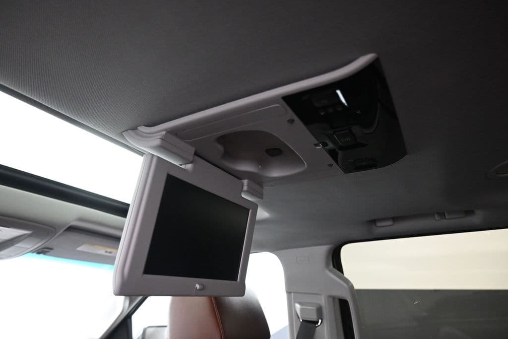 2019 Chevrolet Suburban Premier, photo 34 of 72