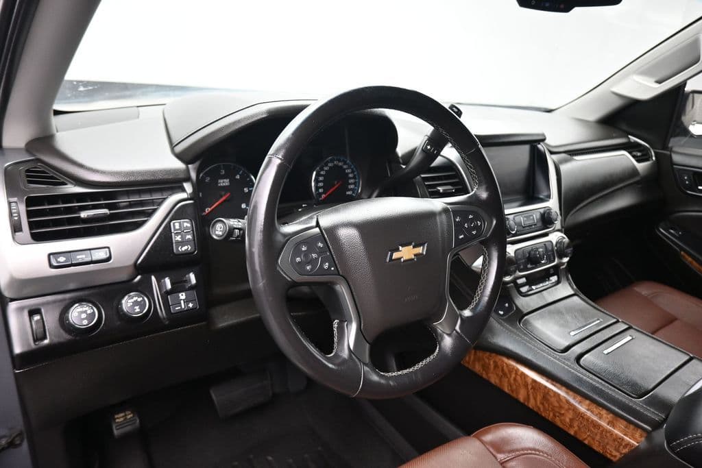 2019 Chevrolet Suburban Premier, photo 14 of 72