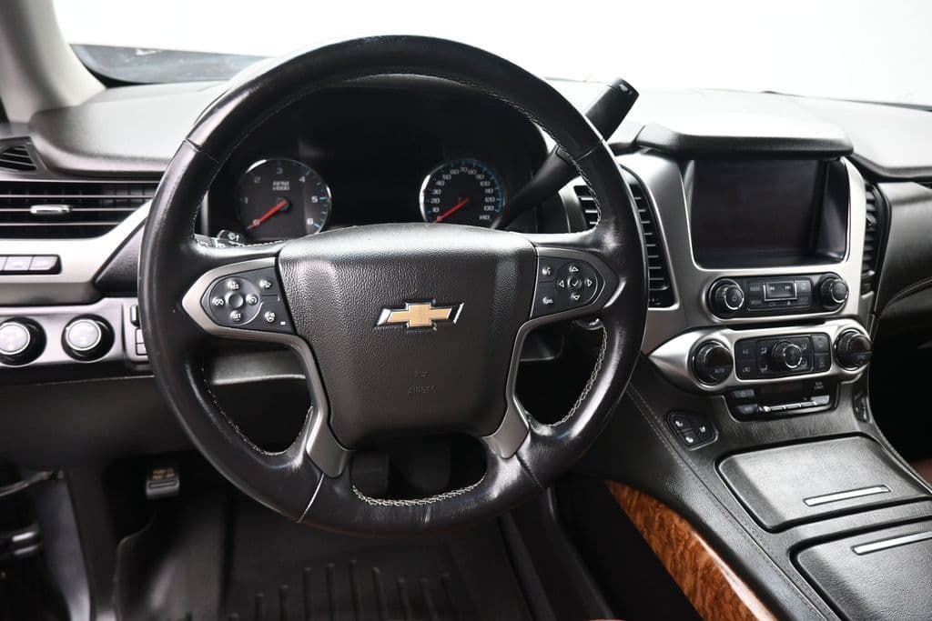 2019 Chevrolet Suburban Premier, photo 15 of 72