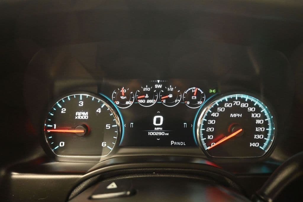 2019 Chevrolet Suburban Premier, photo 16 of 72