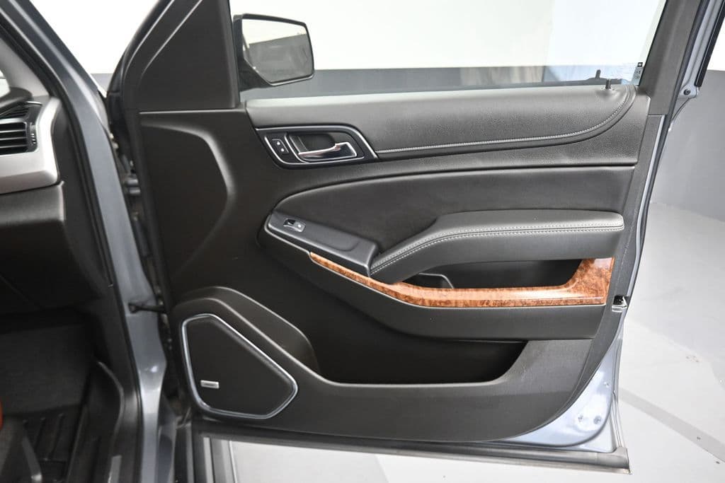 2019 Chevrolet Suburban Premier, photo 50 of 72