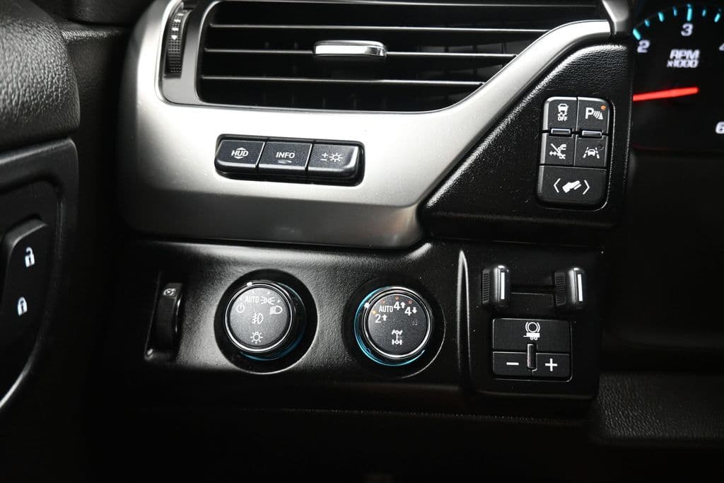 2019 Chevrolet Suburban Premier, photo 26 of 72