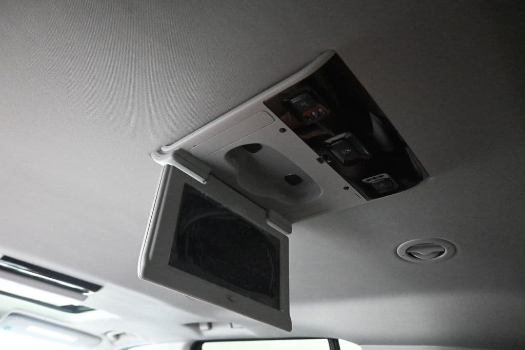 2019 Chevrolet Suburban Premier, photo 40 of 72
