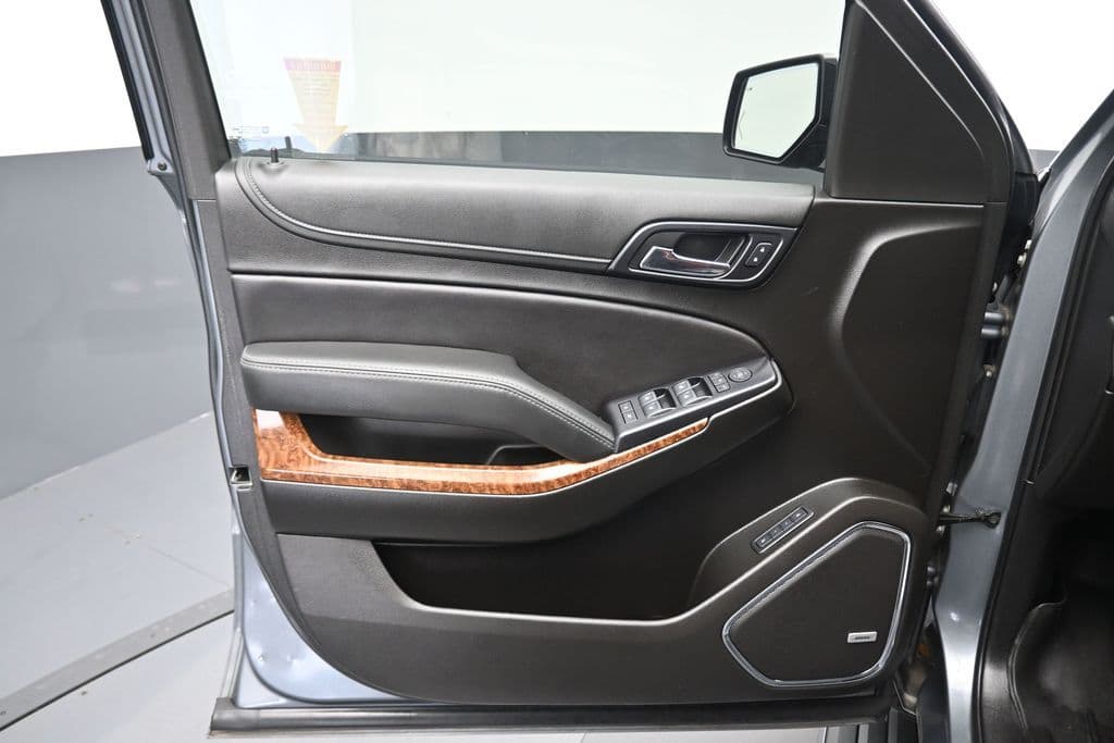 2019 Chevrolet Suburban Premier, photo 9 of 72