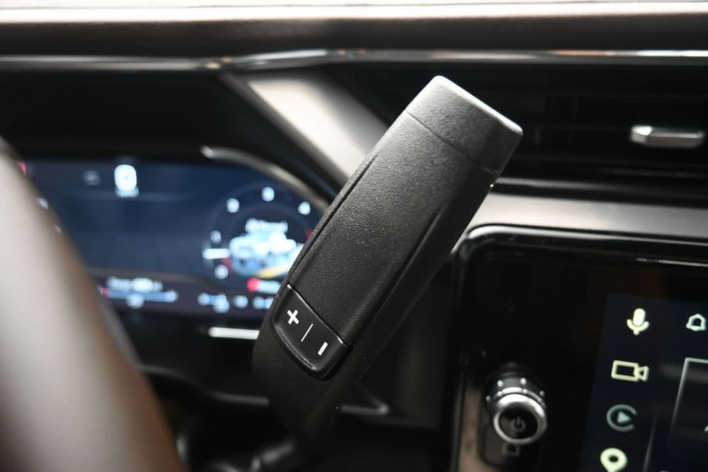 2024 GMC Sierra 2500HD Denali, photo 32 of 79