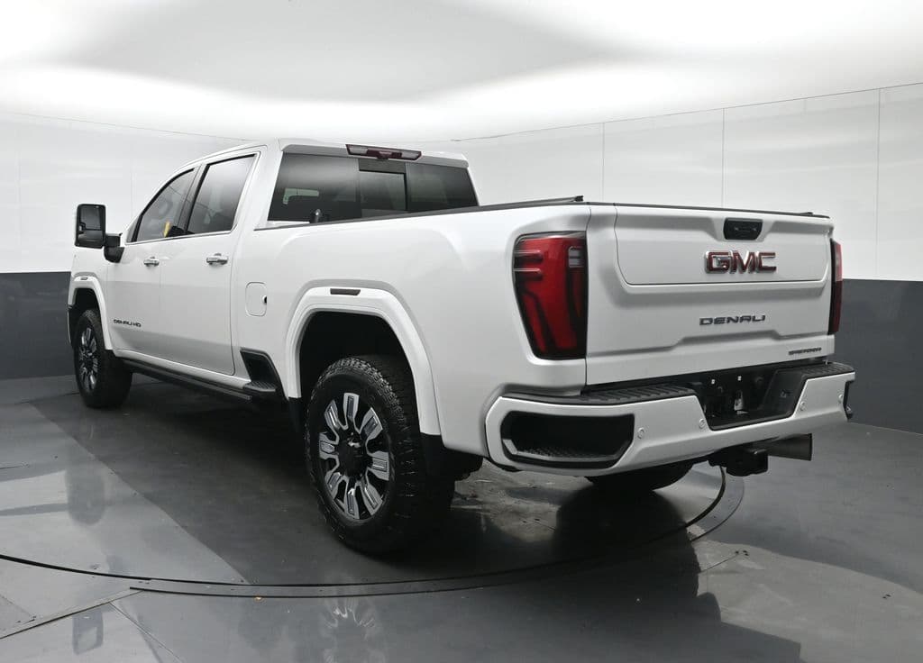 2024 GMC Sierra 2500HD Denali, photo 5 of 79