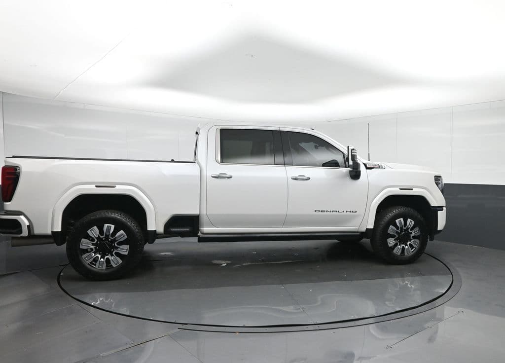 2024 GMC Sierra 2500HD Denali, photo 8 of 79