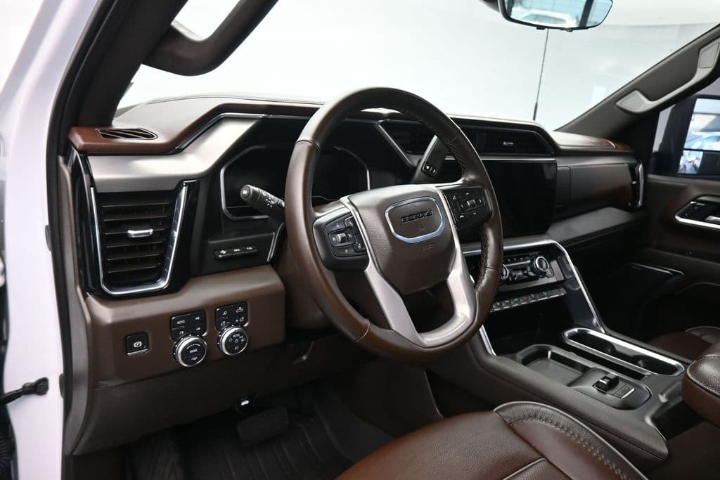 2024 GMC Sierra 2500HD Denali, photo 14 of 79