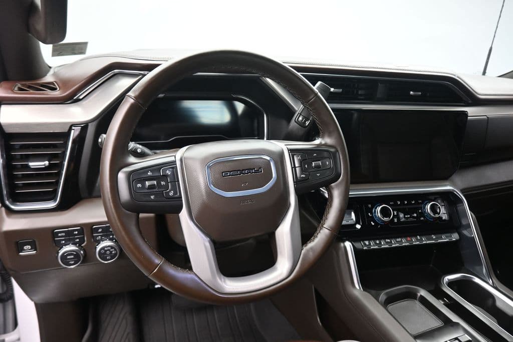 2024 GMC Sierra 2500HD Denali, photo 15 of 79