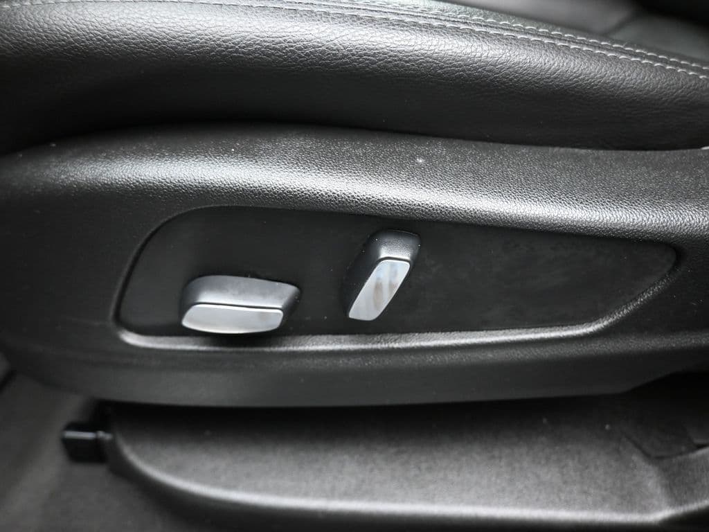 2020 Cadillac XT5 Luxury, photo 14 of 58