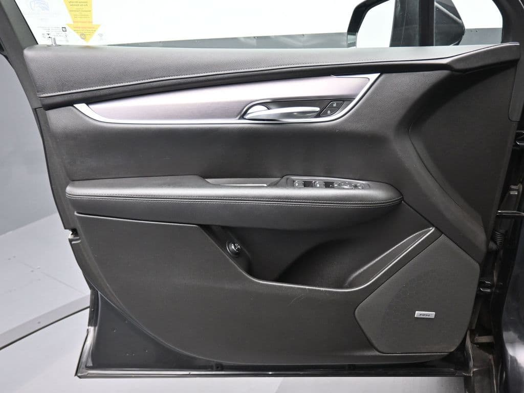 2020 Cadillac XT5 Luxury, photo 9 of 58