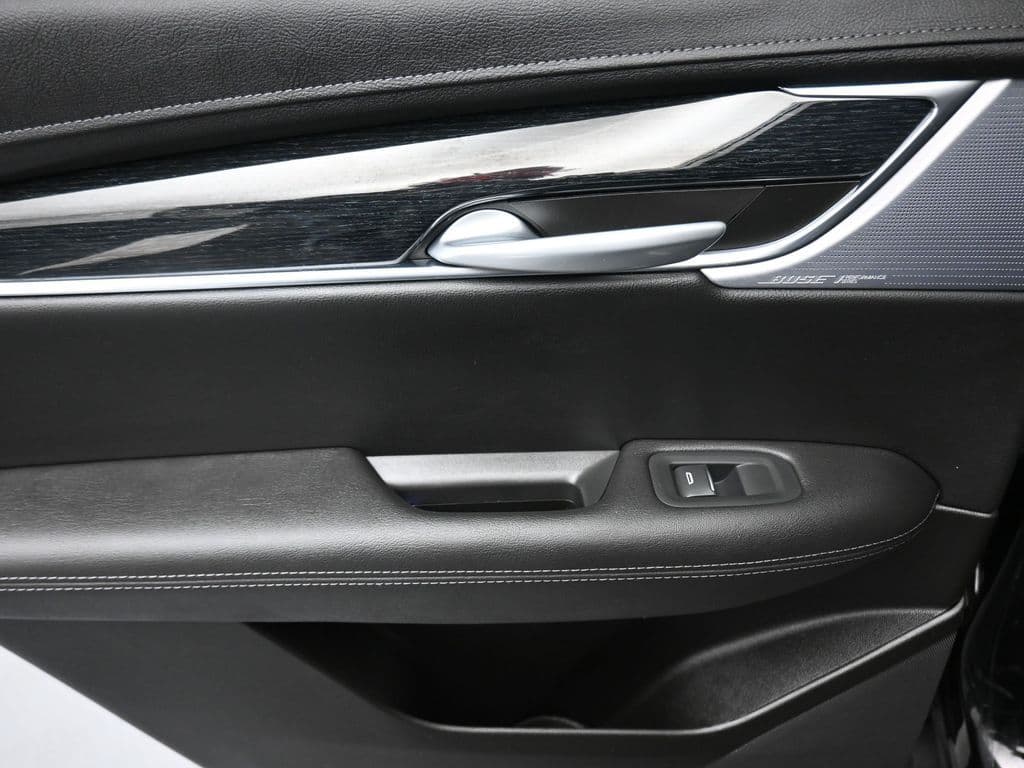 2025 Cadillac XT5 Premium Luxury, photo 32 of 68